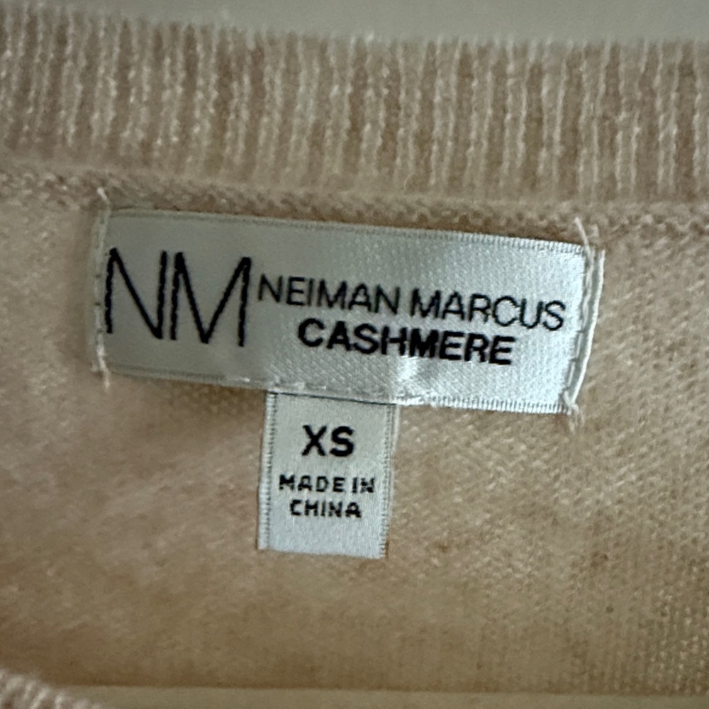 Neiman Marcus Cashmere sweater - Picture 3 of 4